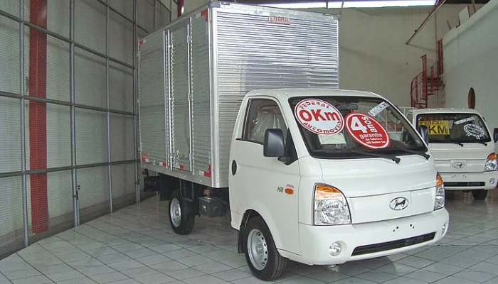 Ficha Técnica Completa do Hyundai HR representado por uma foto do Hyundai HR.