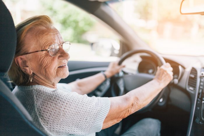 Como funciona o seguro auto sênior