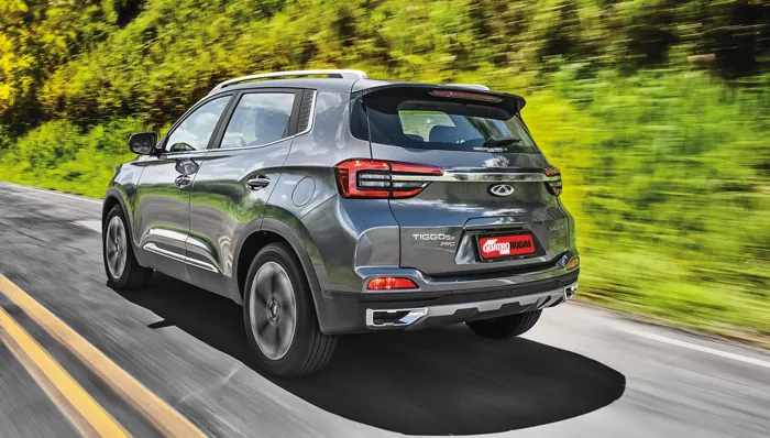caoa chery tiggo 5x ficha tecnica na cor grafite em movimento