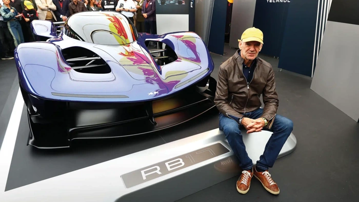 Red Bull RB17 na cor branca. Apresentando o top 10 dos carros mais caros do mundo.