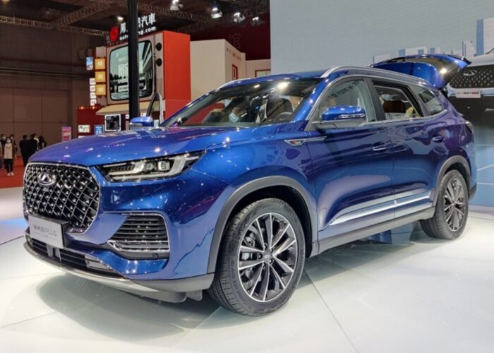 Tiggo 8
