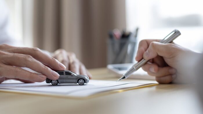 Seguro de carro completo ou básico em 2026: o que vale mais a pena?