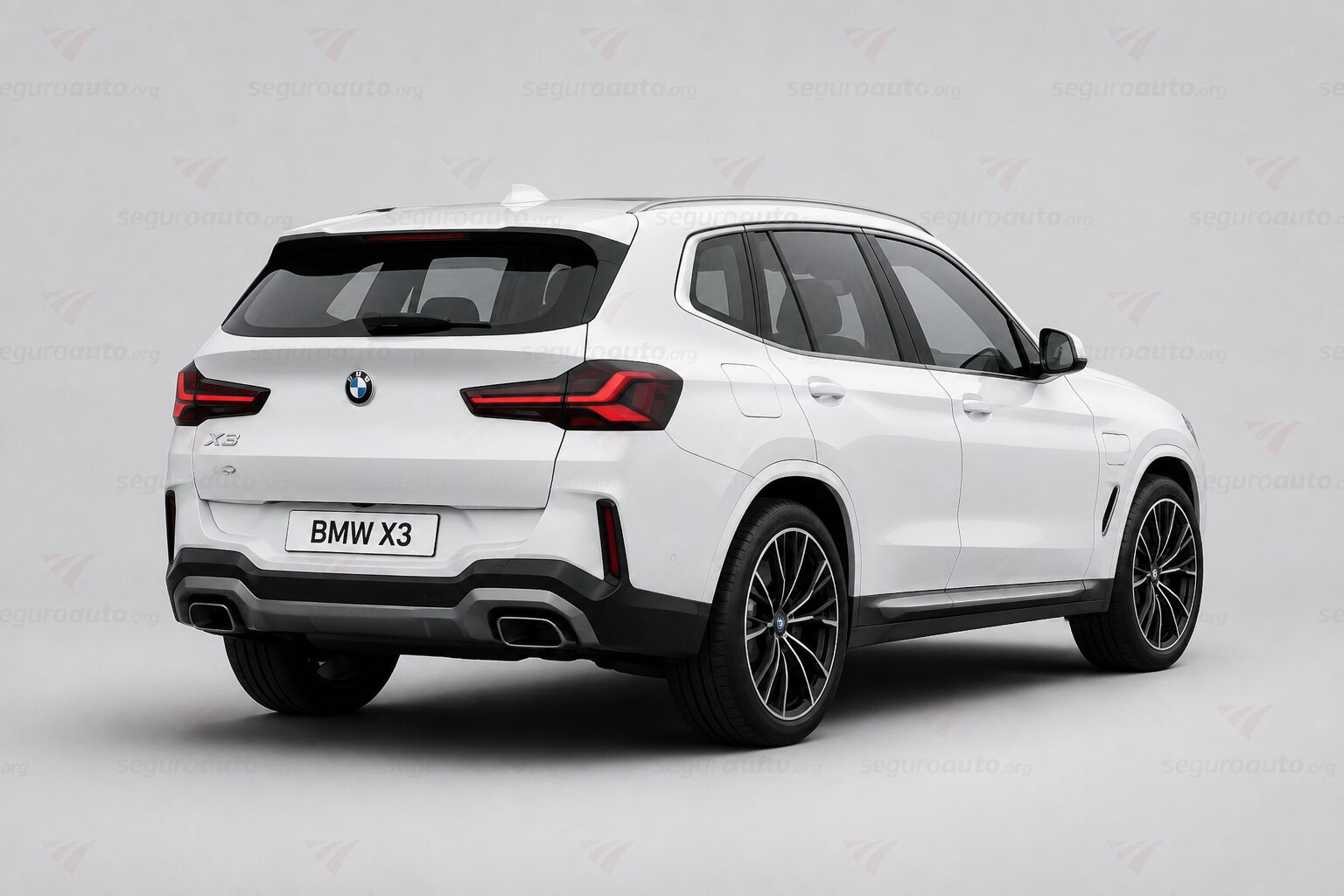 Traseira do BMW X3 2026 em artigo sobre seguro auto e assistência 24 horas