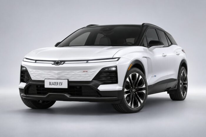 Chevrolet Blazer EV 2026 vista de frente em artigo sobre preço e cotação de seguro