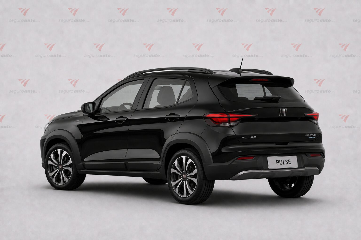 Fiat Pulse 2026 preto visto pela traseira em simulação de seguro